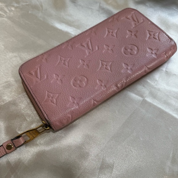 Louis Vuitton Empreinte Zippy Wallet - Picture 1 of 5